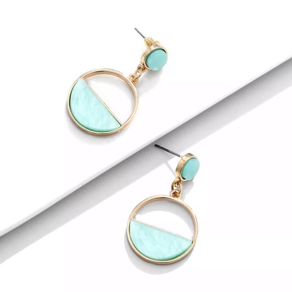 Lulus Jewelry - “Round & Round” Marble Resin Circle Dangle Earring